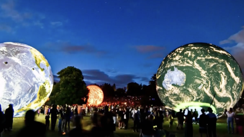 Brněnská hvězdárna: digitální planetárium, festival planet i figurky mimozemšťanů