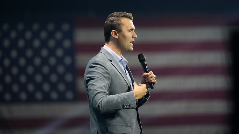 Vraždu Kirka někteří levicoví studenti schvalují. V USA se mluví o začátku války