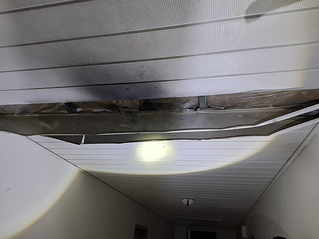 Na olomouckých VŠ kolejích hořelo osvětlení, 80 studentů se muselo evakuovat