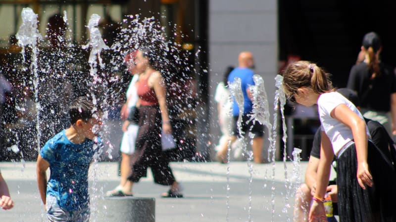 Africká anomálie míří do Česka. Podle meteorologů dorazí vedra po „vzdušné dálnici“ ze Sahary