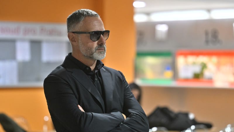 Kauza Dozimetr: Kos přiznal, že ze zakázek DPP dostával provize za dary pro STAN a TOP 09