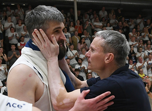 Grepl o mantře tyrana i talentu Houškovi: Nezná strach, šanci dostane