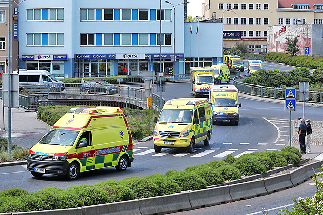 Smršť dětí s otravou. Dřív pily, teď berou léky a jiné drogy, říká lékař