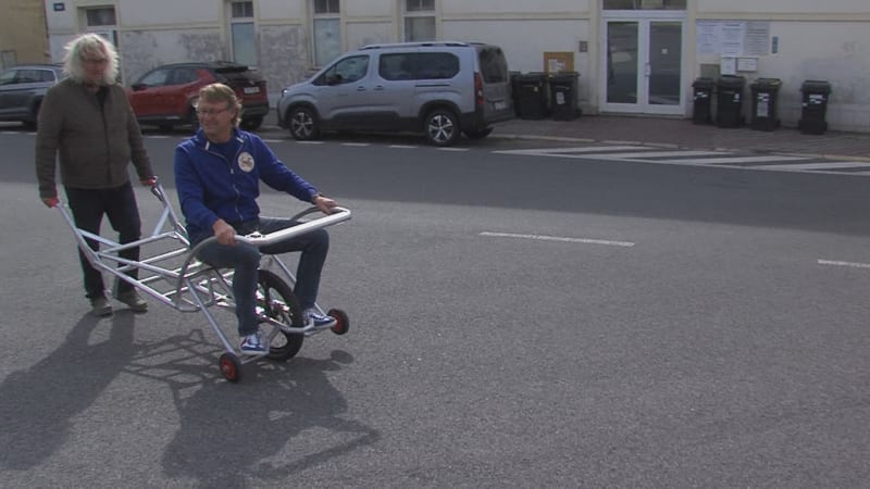 Na derby 145 kilometrů trakařem. Legendární sázka sparťanů a slávistů ze Smržovky opět ožívá