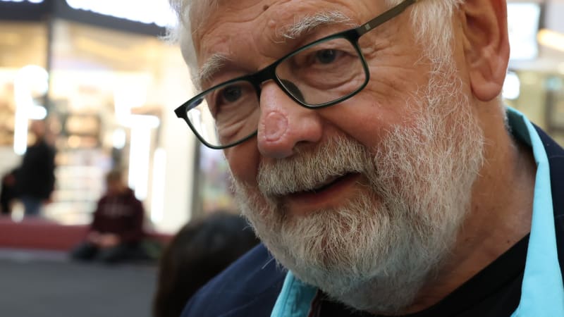 Novinář Josef Klíma bojoval s rakovinou. Dál než pár měsíců dopředu už nic neplánuji, říká