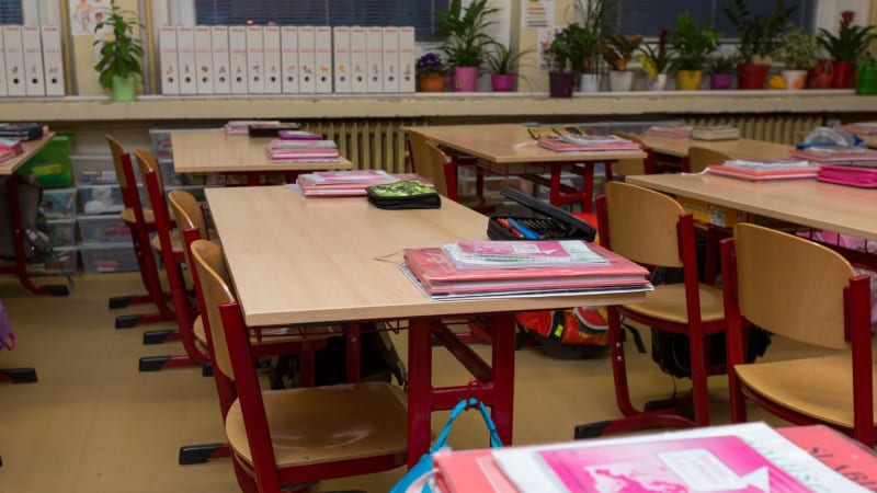 Záhadné úmrtí osmileté dívky ve škole. Bude všem chybět, truchlí v Tylorstownu