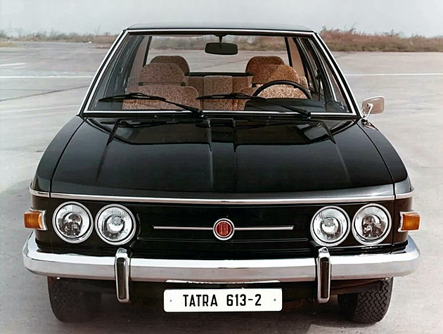 Čtyřkoloví dinosauři. Znáte auta, která vydržela ve výrobě desítky let?