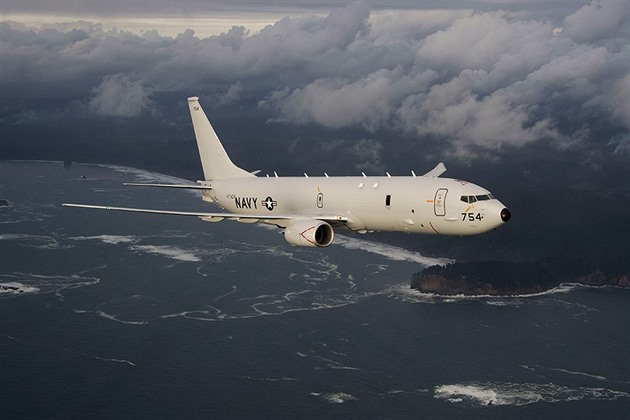 Lovec ponorek Boeing P-8 Poseidon pomáhal hledat Titan i zmizelý let MH370