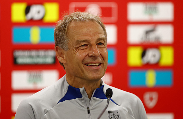 Němce zvedl a vrátil jim drajv. Dokázal by teď Klinsmann restartovat Česko?