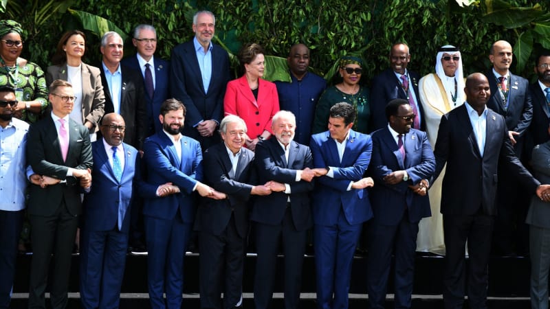 Více peněz pro chudé země, o fosilních palivech ani zmínka: Účastníci COP30 uzavřeli dohodu