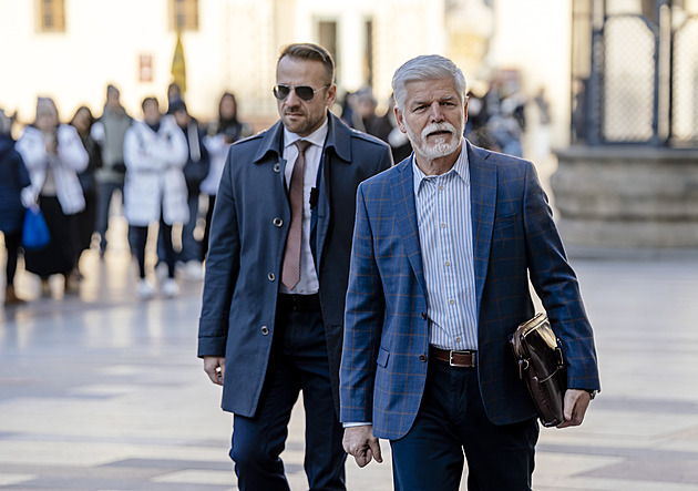 Pavel přijme tři kandidáty do nové vlády: Havlíčka, Schillerovou a Juchelku