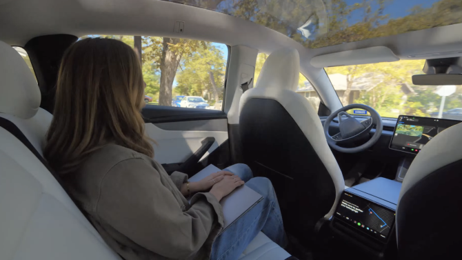 Tesly budou svým majitelům vydělávat: nová funkce jde naproti sdílené flotile robotaxíků