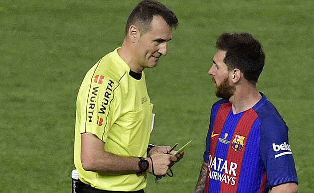 Španěl z El Clásika, nebo dál s Kovaříkem? Fotbal si zvolí nového šéfa rozhodčích