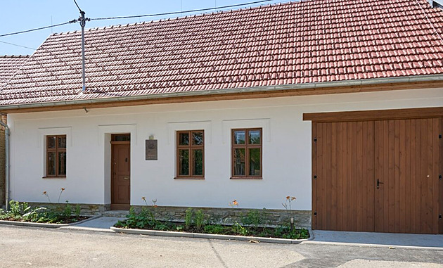 Pitín proměnil rodný dům arcibiskupa Matochy, vznikla v něm i expozice