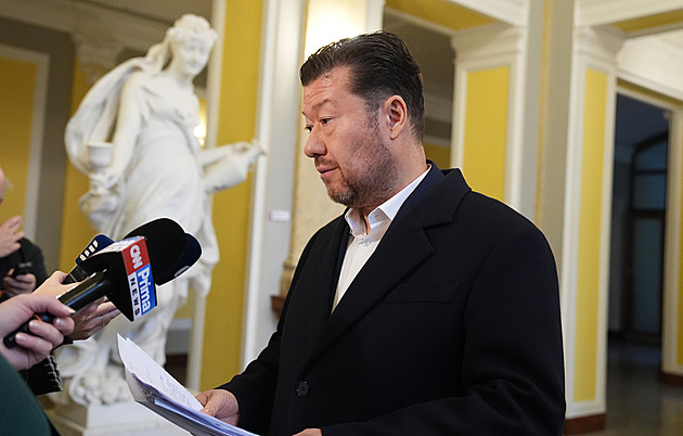 Koalice urychlí jednání o konci poplatků ČT. Schůze může být už příští týden