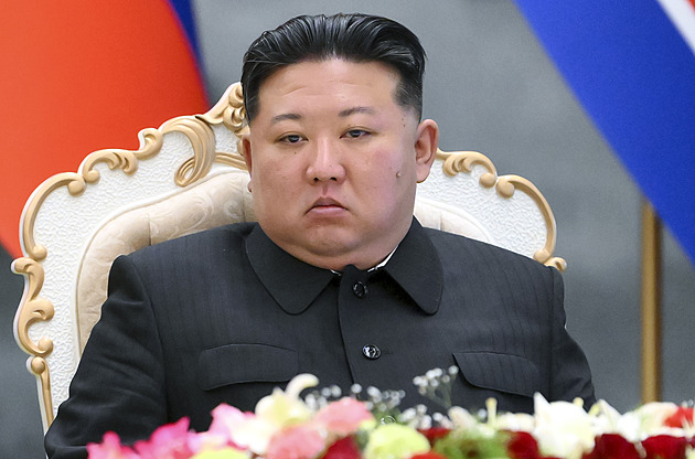 Kim Čong-un je na návštěvě Číny. Spekulovalo se o krvácení do mozku