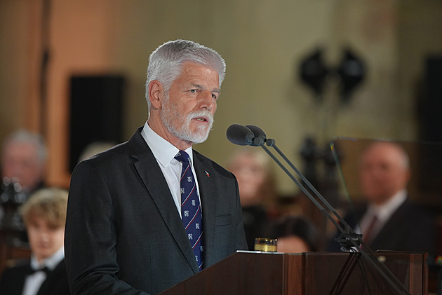 Prezident Pavel vystoupí s projevem ke státnímu svátku, než předá vyznamenání